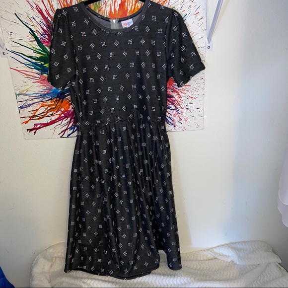 LuLaRoe Dresses & Skirts - LulaRoe dress. LulaRoe top.